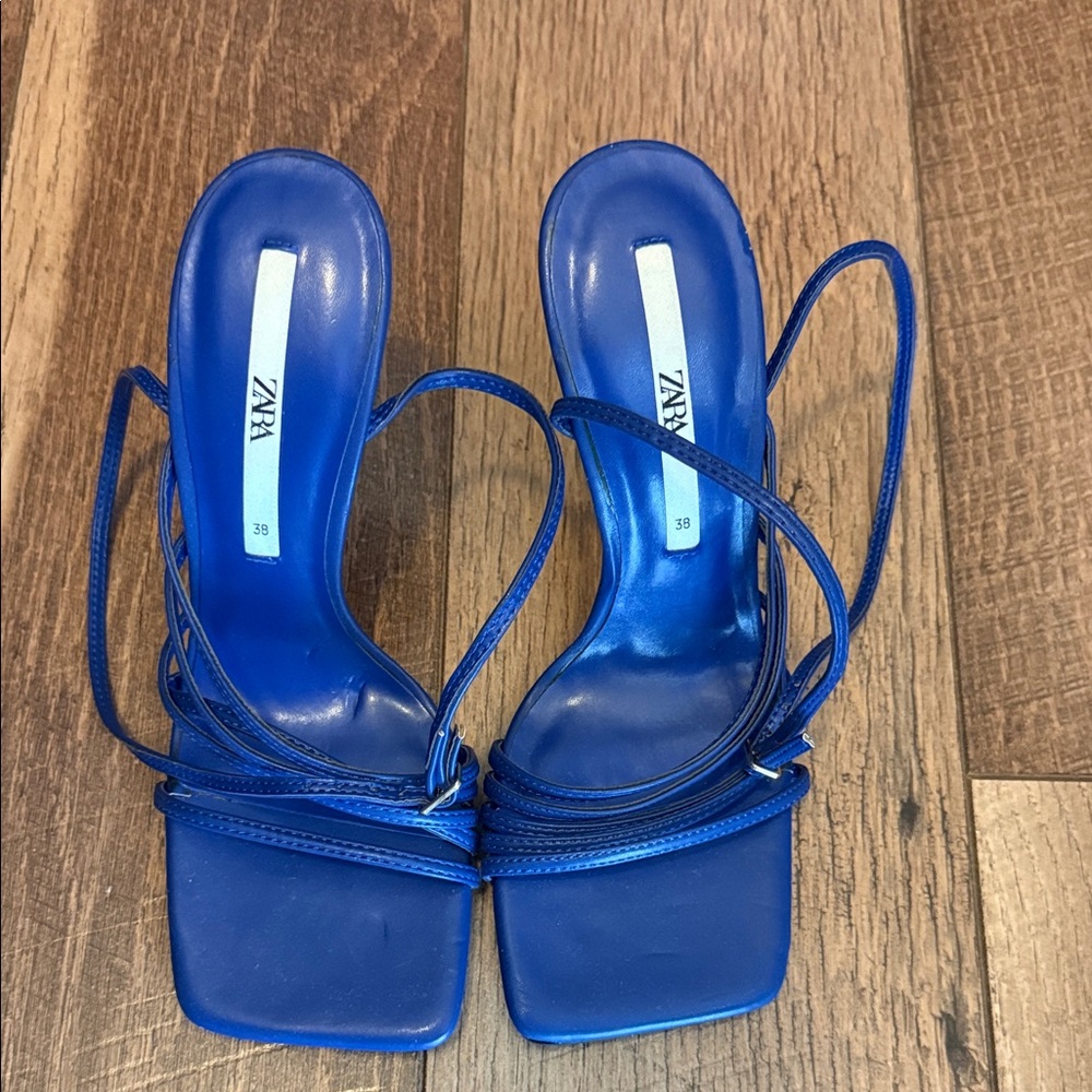 Zara Women's Vibrant Blue Heels